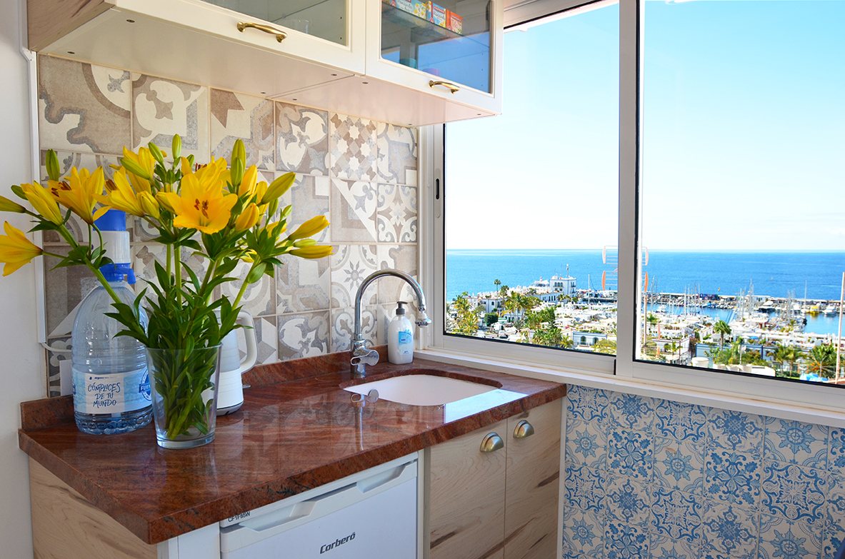 Shared rooftop terrace & kitchen — photo 038