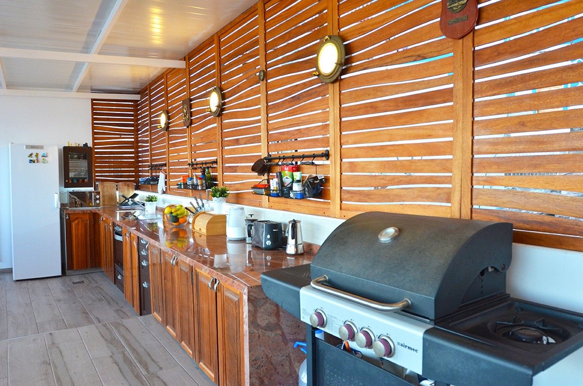 Shared rooftop terrace & kitchen — photo 099